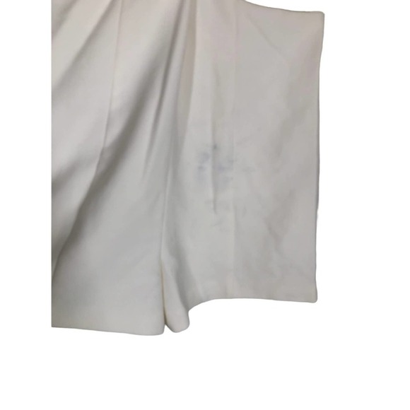 LIKELY White Ollie Romper V-neckline Key Hole US 6 - Picture 5 of 16